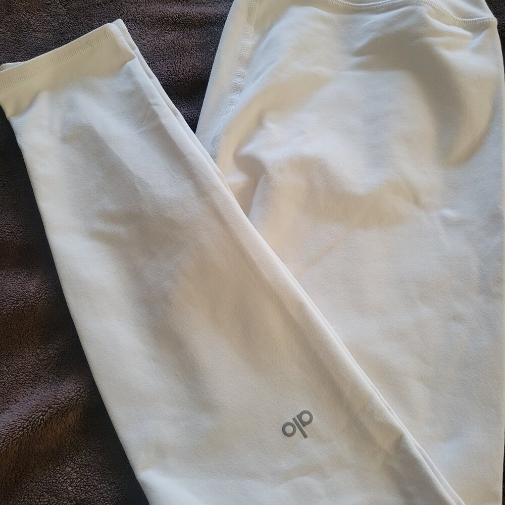 Alo Yoga Ivory  Leggings